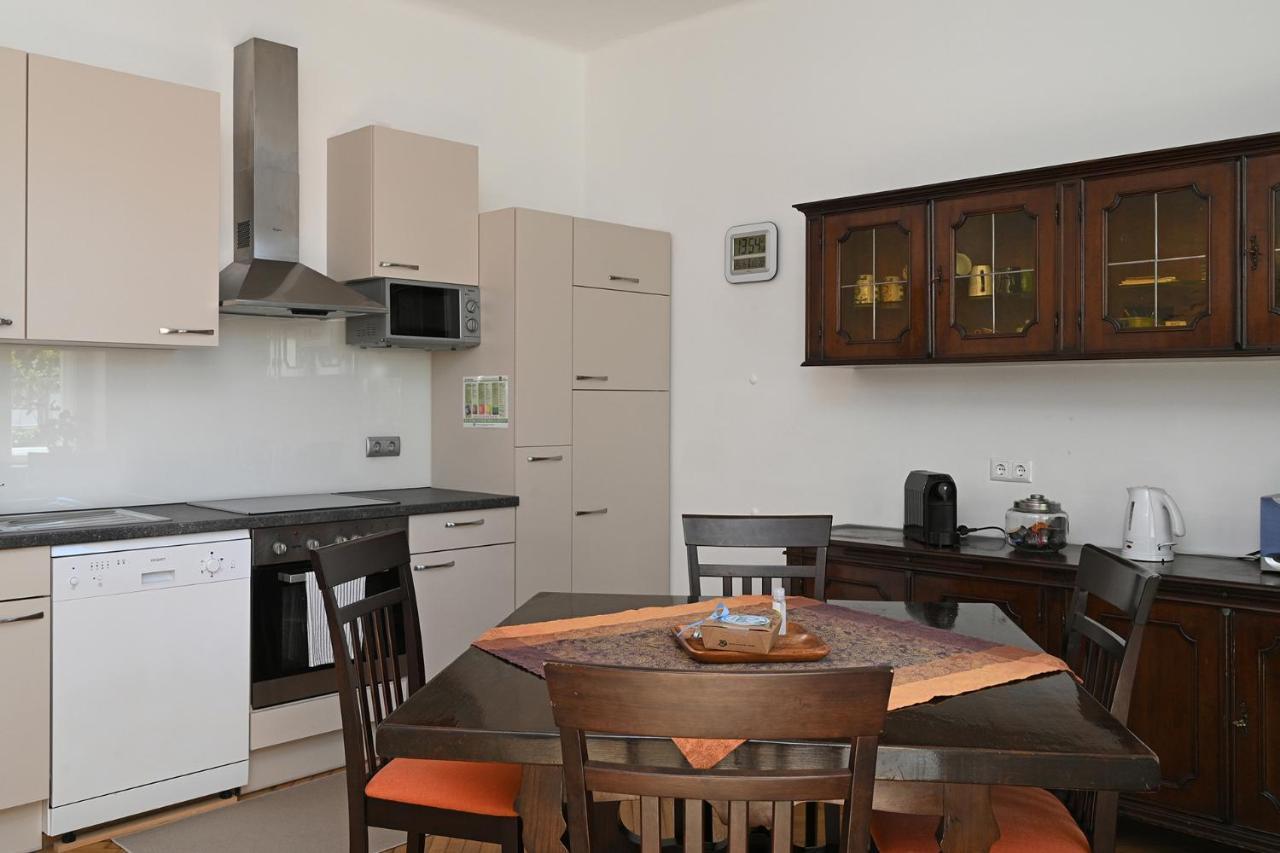 Das Karawankenplatz! Haus Der Geschenke-Carinthia Apartment Velden am Woerthersee Ngoại thất bức ảnh